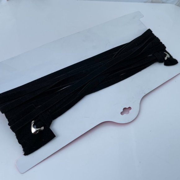 Betsey Johnson Headband Black Suede Heart Wrap Hea - Picture 4 of 6